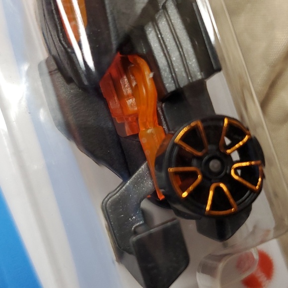 Hot‎ Wheels - Picture 8 of 10